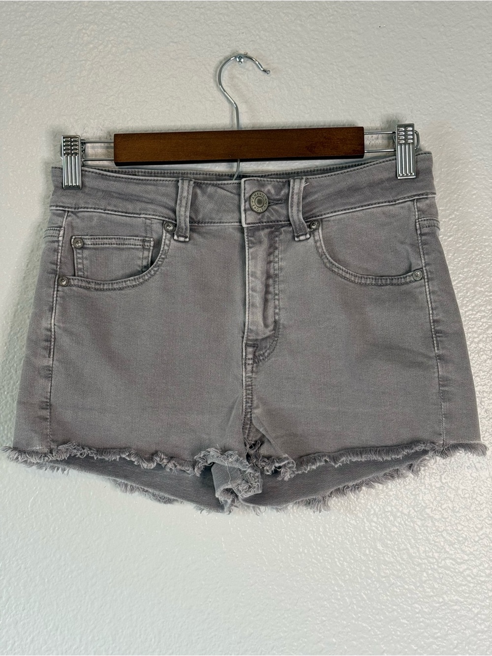 American Eagle Hi-Rise Shortie Gray Denim Shorts Size 4 Stretch